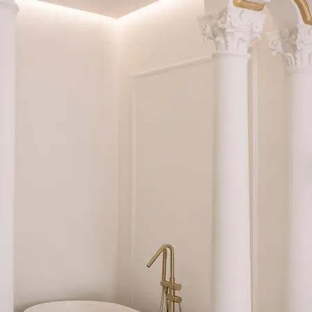Aparthotel Castelar Palace & By Seaward Suites *