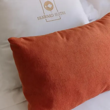 Aparthotel Castelar Palace & By Seaward Suites *
