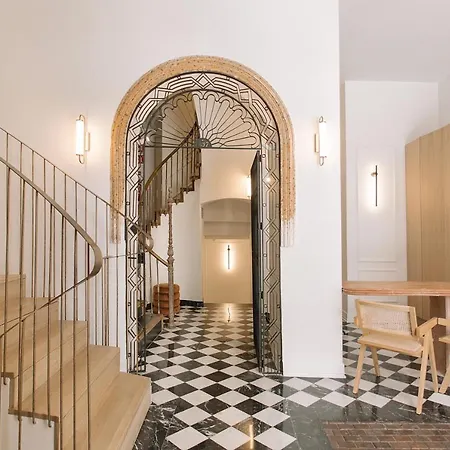 Castelar Palace & By Seaward Suites *