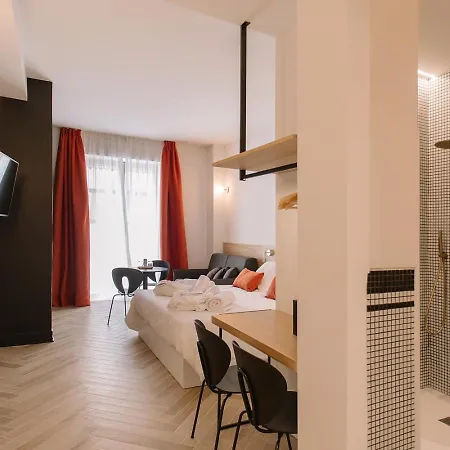 Castelar Palace & By Seaward Suites
