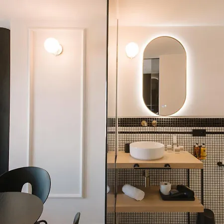 Castelar Palace & By Seaward Suites Aparthotel *